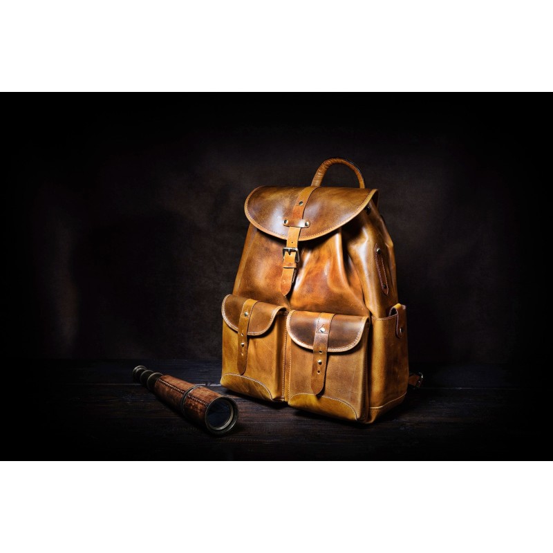 Mens Grain Leather Backpack