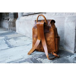 Mens Grain Leather Backpack